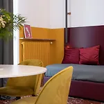 Rettifilo 311 4*