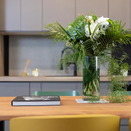 Rettifilo 311 בית הארחה 4*