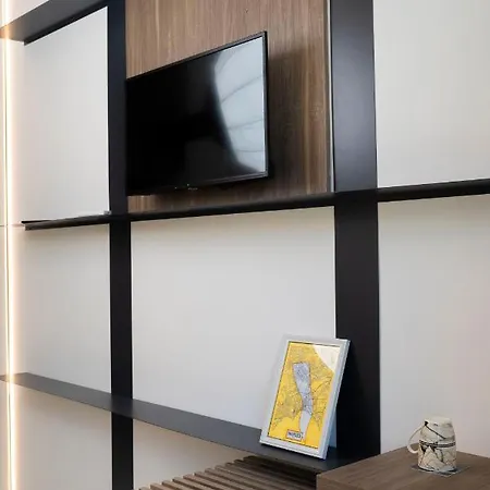 Rettifilo 311 Гостевой дом 5*